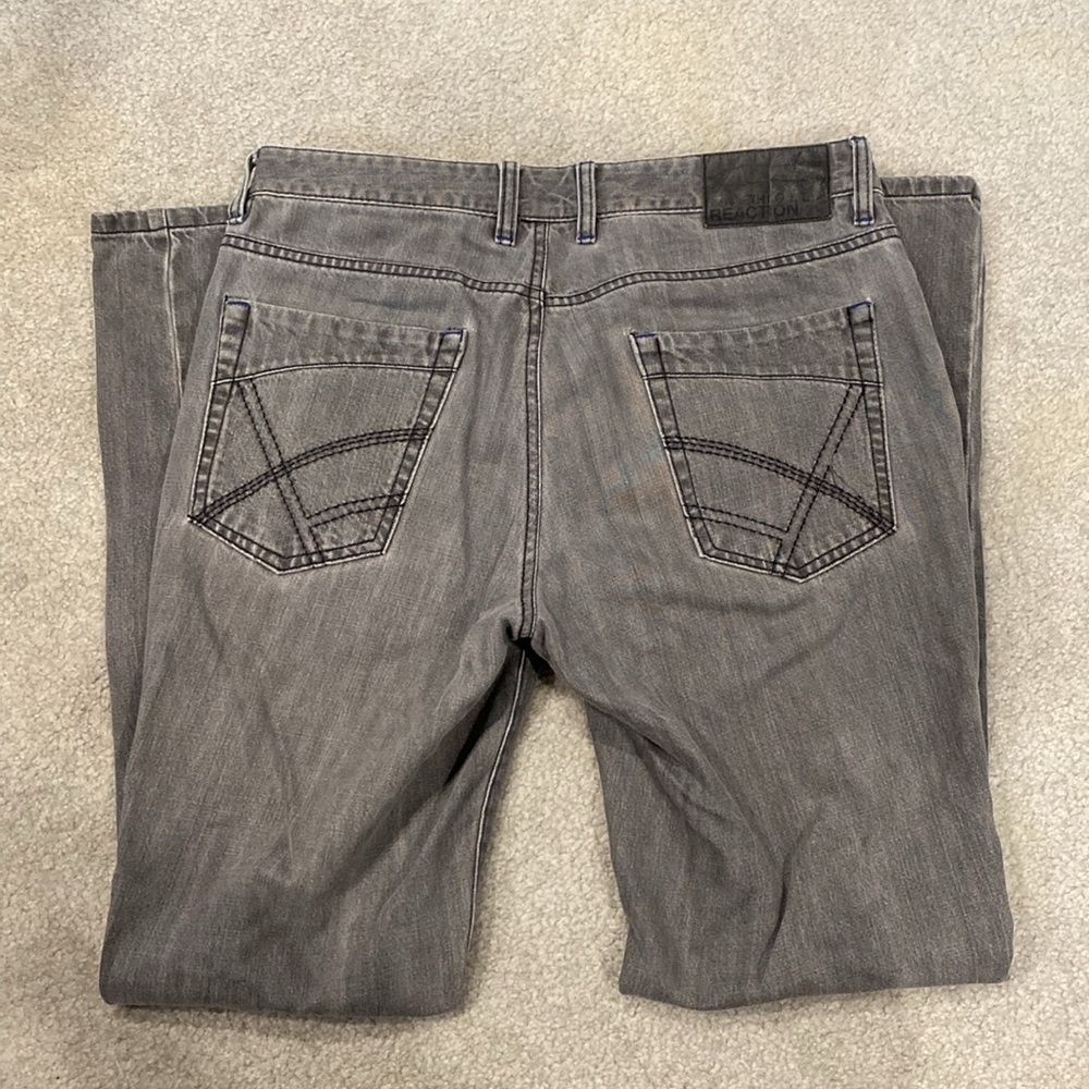 Kenneth Cole Reaction Straight Leg Jeans - Picture 5 of 6